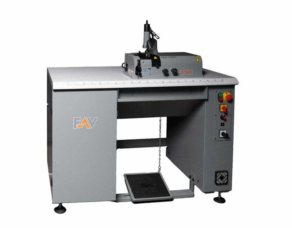 AV2MAE skiving machine on table with exhauster moto grinding motor and transport variable speed