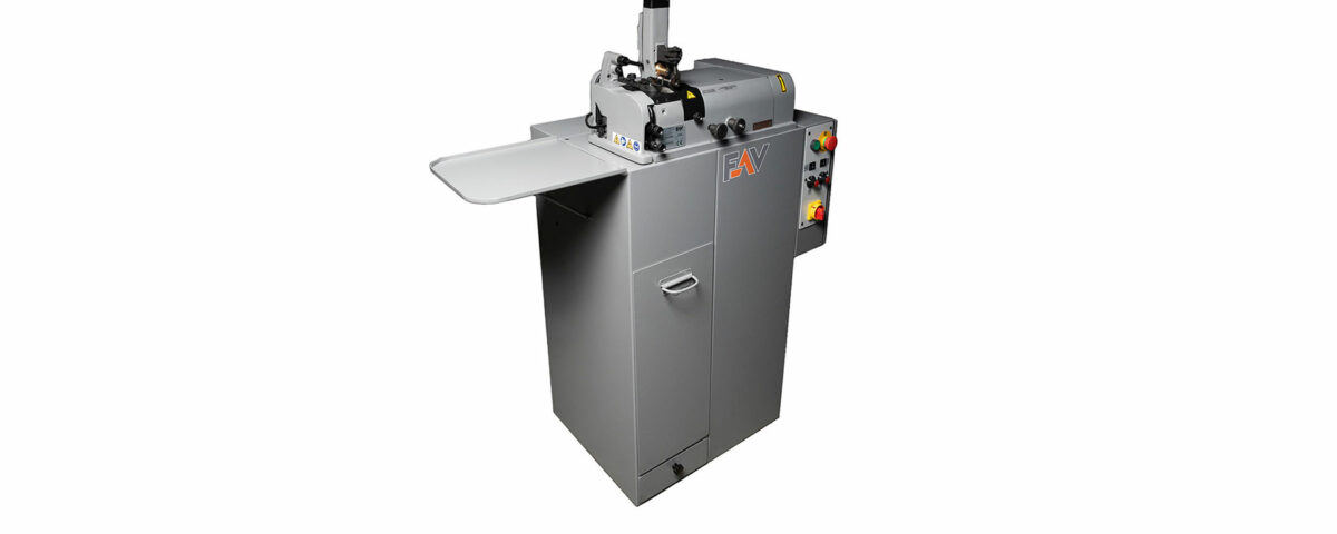 CUM3k skiving machine cum to work heavy material with double feed roll knife motor with inverse rotation and variable speed